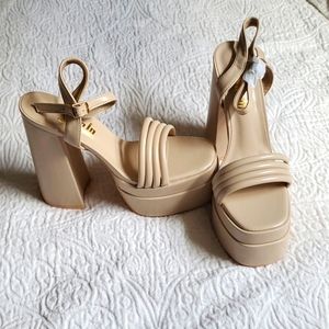 Shein. Women's Platform Heels. Cream. 6.5